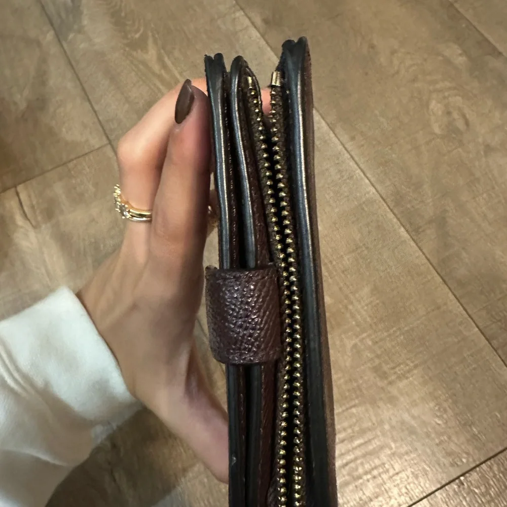 Coach Dark Brown Leather Crossbody Bag and Wallet - Picture 8 of 10